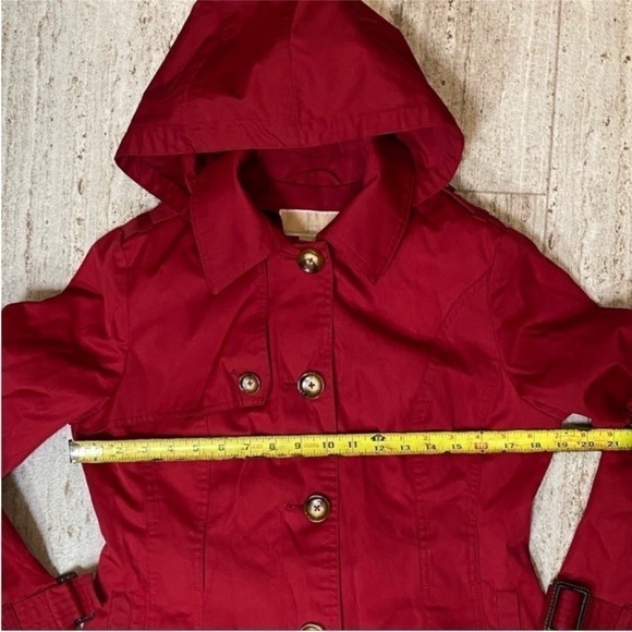 MICHAEL Michael Kors red hooded trench coat. Small - Picture 10 of 12